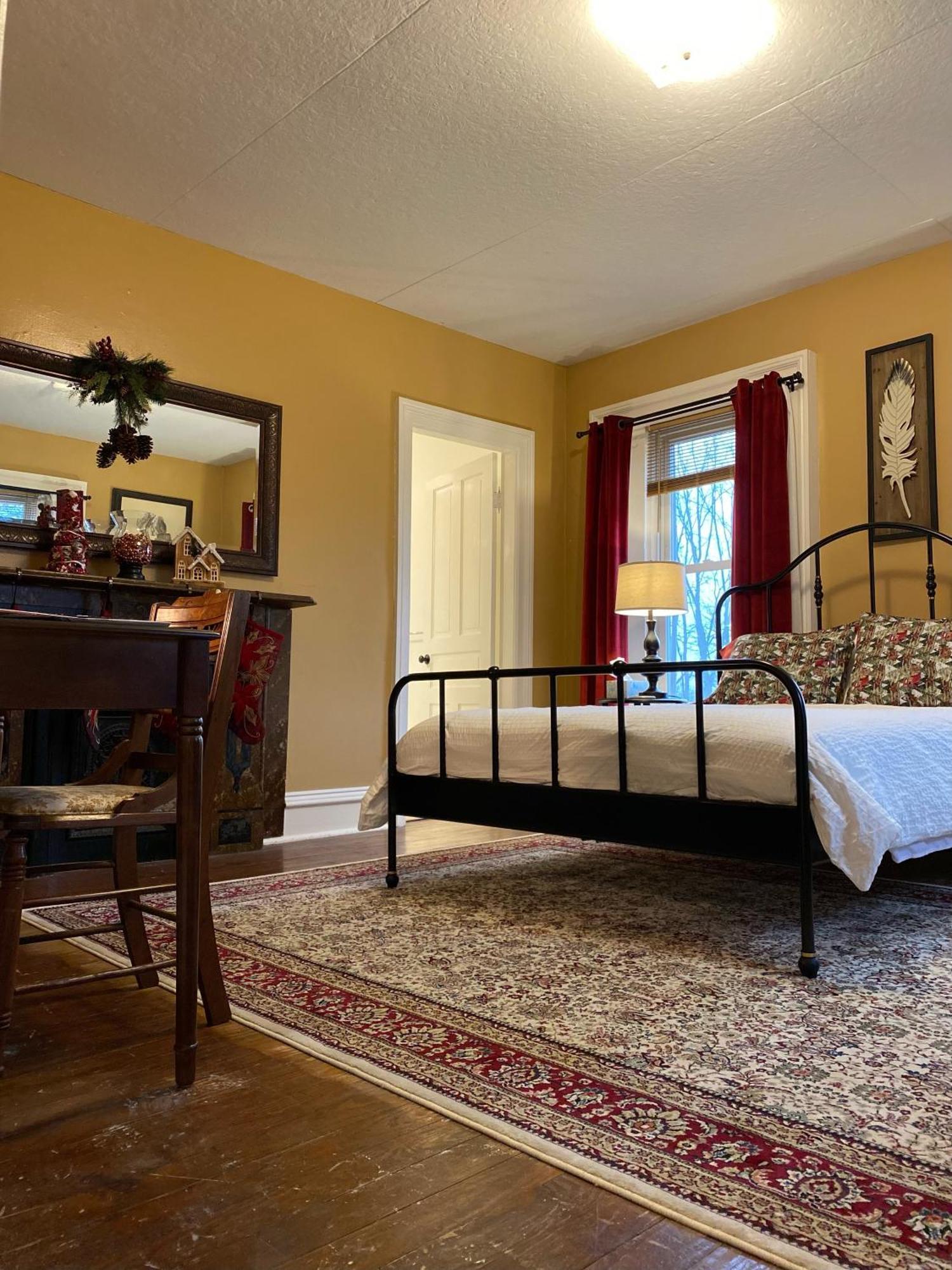 The Vine Bed & Breakfast, Llc ดันดี ภายนอก รูปภาพ